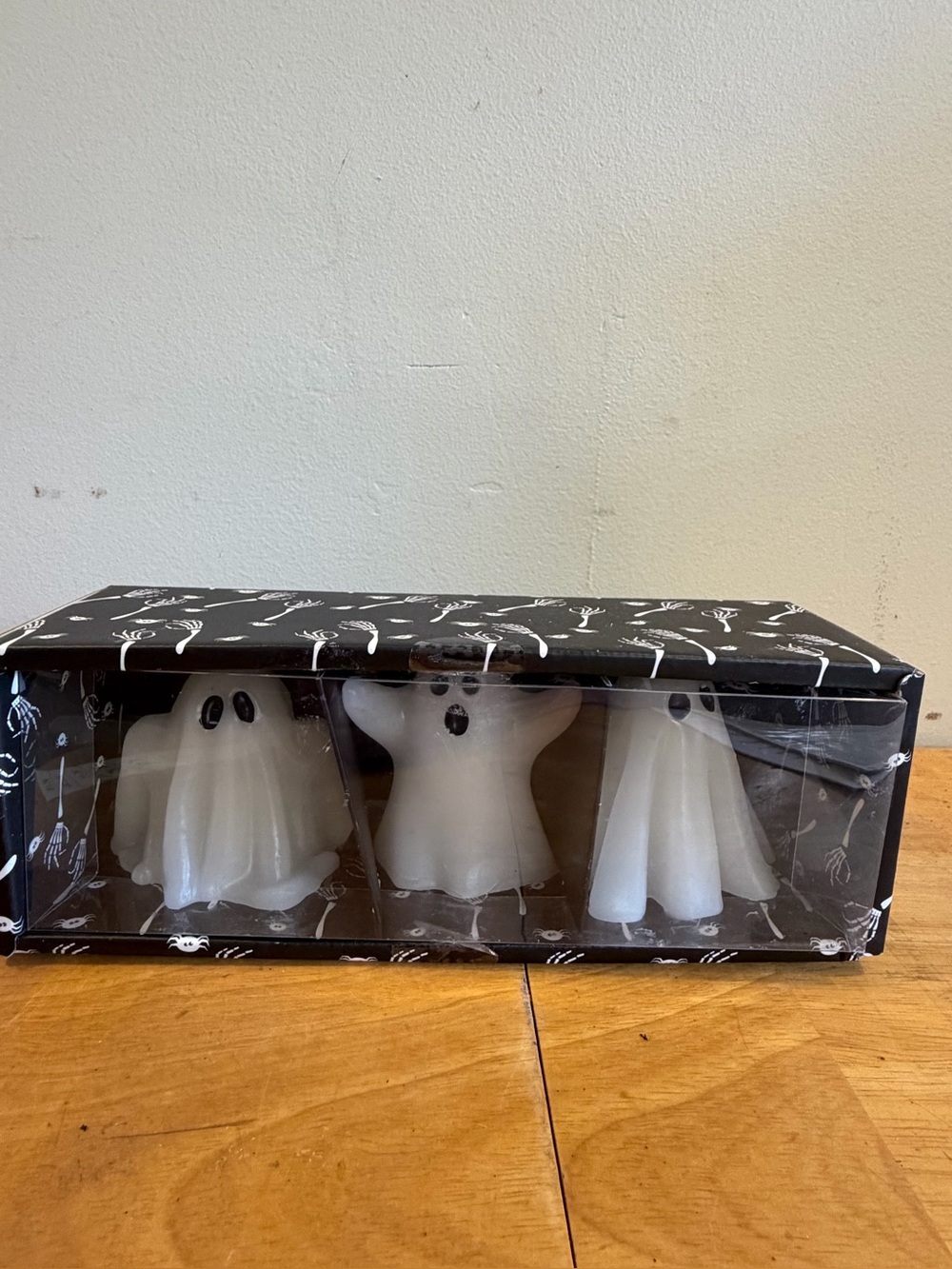 NEW Three Pack 3 Inch Ghost Candle Set